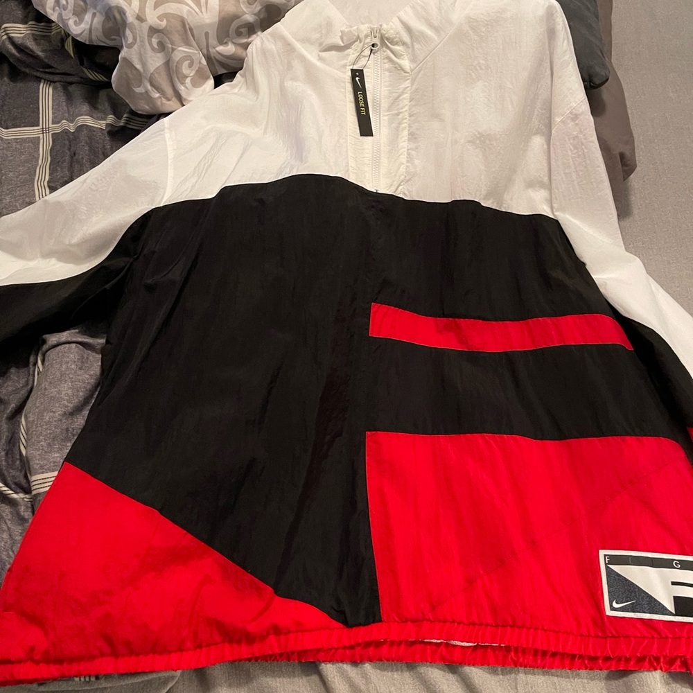 Nike windbreaker pull over